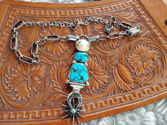 Chihuahua spur pendant
