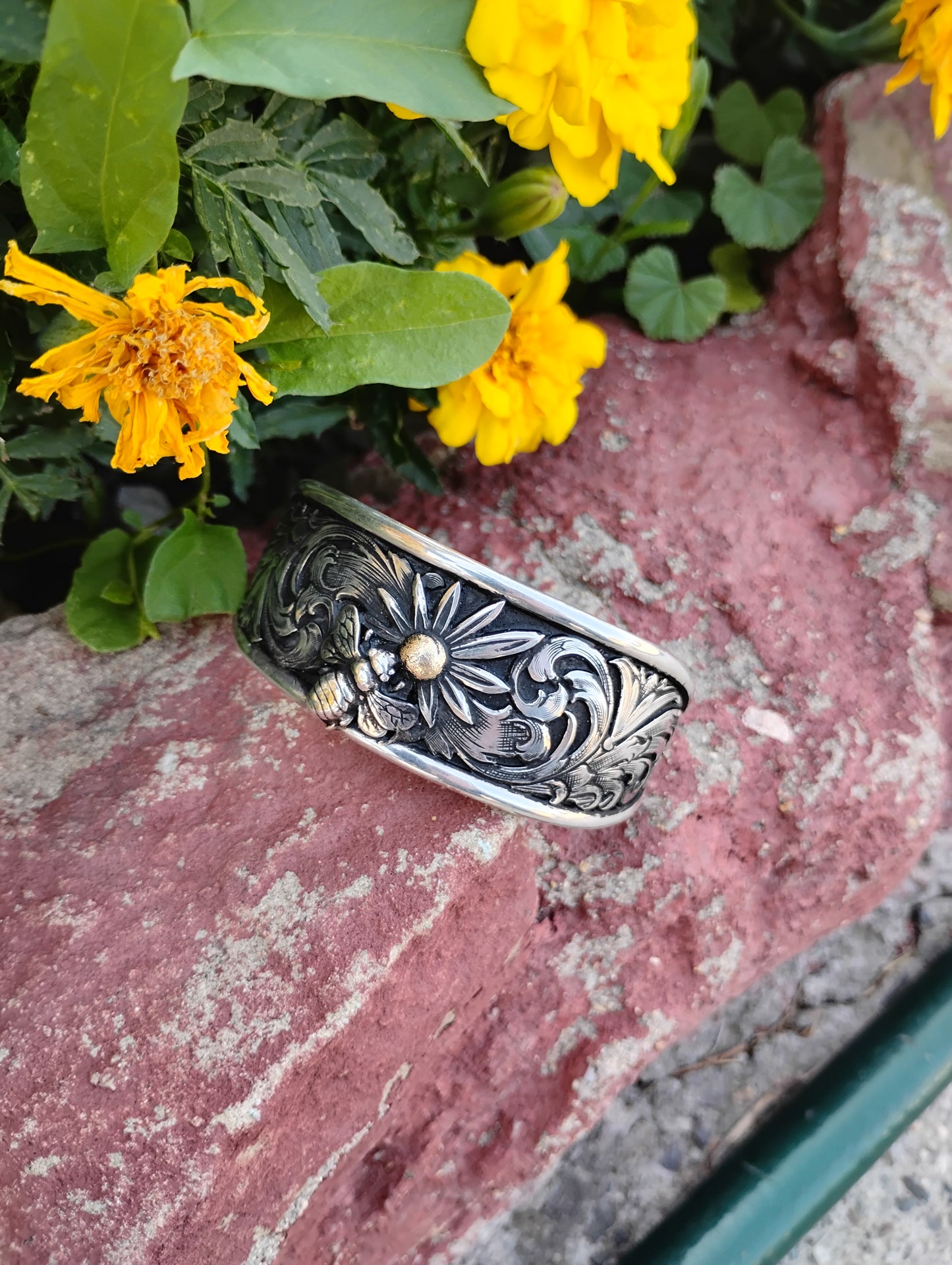 Honeybee bracelet