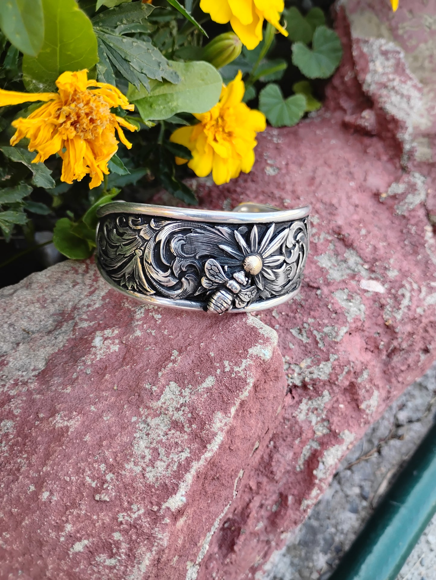 Honeybee bracelet