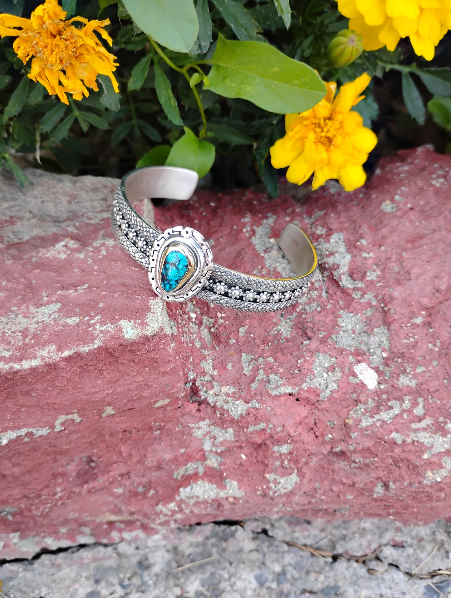 Turquoise and 18 karat Gold and Silver Bracelet