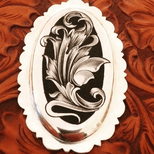 Scalloped Edge Single Point Engraved Pendant